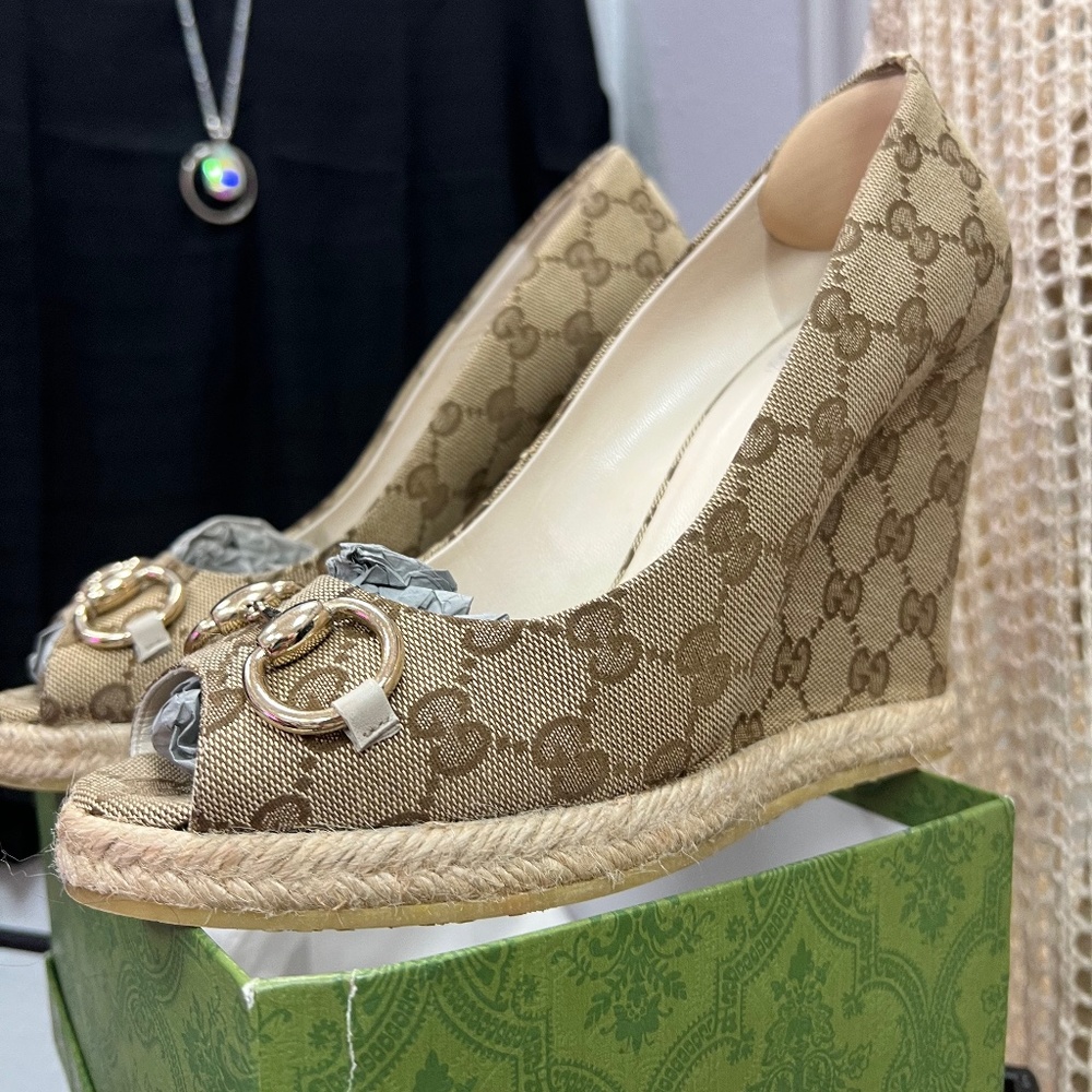 Authentic Gently Preowned Wedges